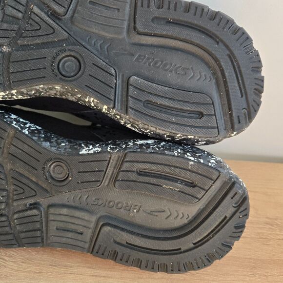 Brooks Mens Ghost 16 Sneakers  11.5 D /45.5 Running Athletic Shoe Black Lava EUC - Picture 10 of 10